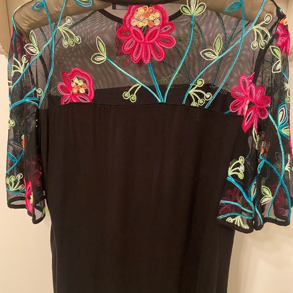 Kim & Cami Black Top with Vibrant Floral Embroidery